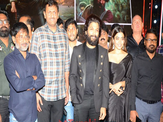 Pushpa Movie Pre Release Event-5